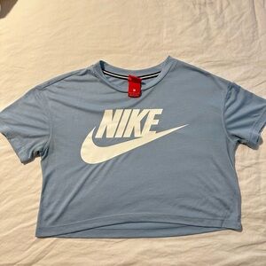 Nike Crop Top Shirt Women’s Size Small Great Condition Blue